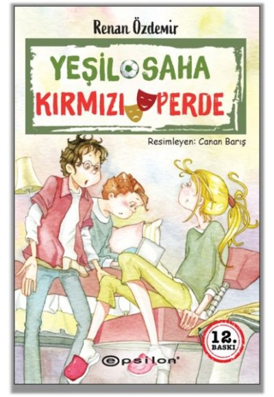 Yeşil Saha Kırmızı Perde