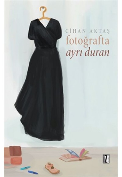 Fotoğrafta Ayrı Duran