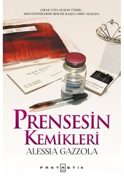 Prensesin Kemikleri (Ciltli)